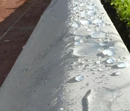 木垒硅烷浸渍涂料在混凝土保护中的应用